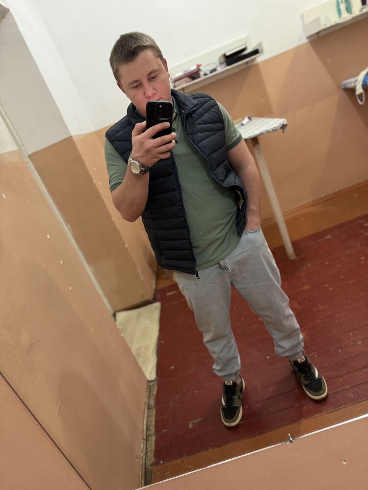  41764770  , 24 ,    