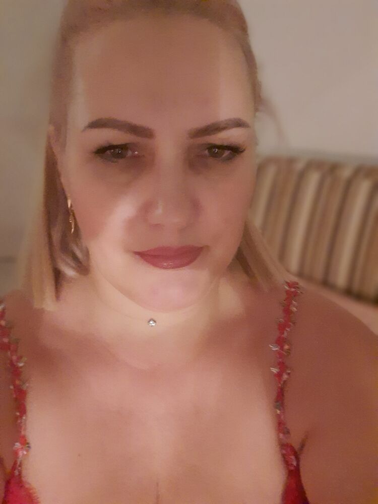  54640090  ANNA, 49 ,    