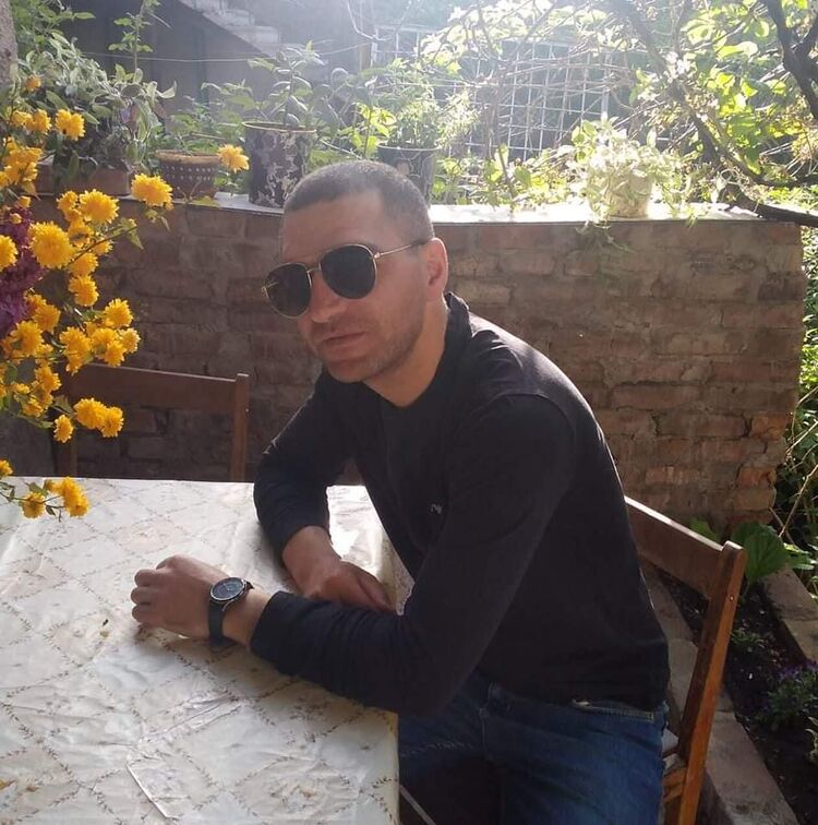  ,   Gio, 39 ,   ,   
