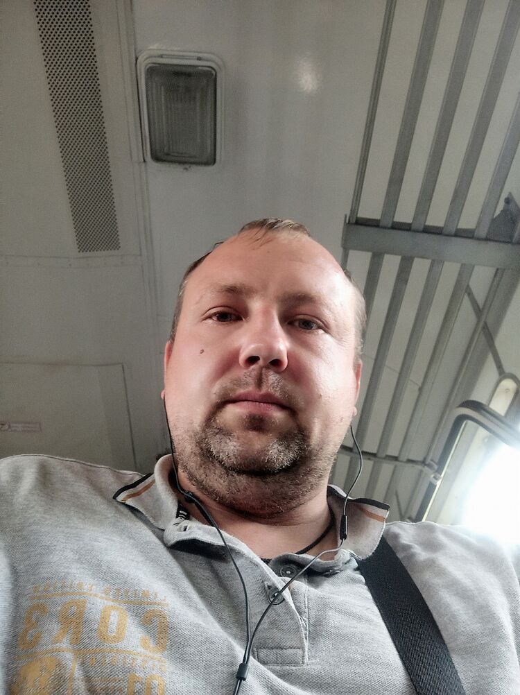  28378590  , 35 ,    -