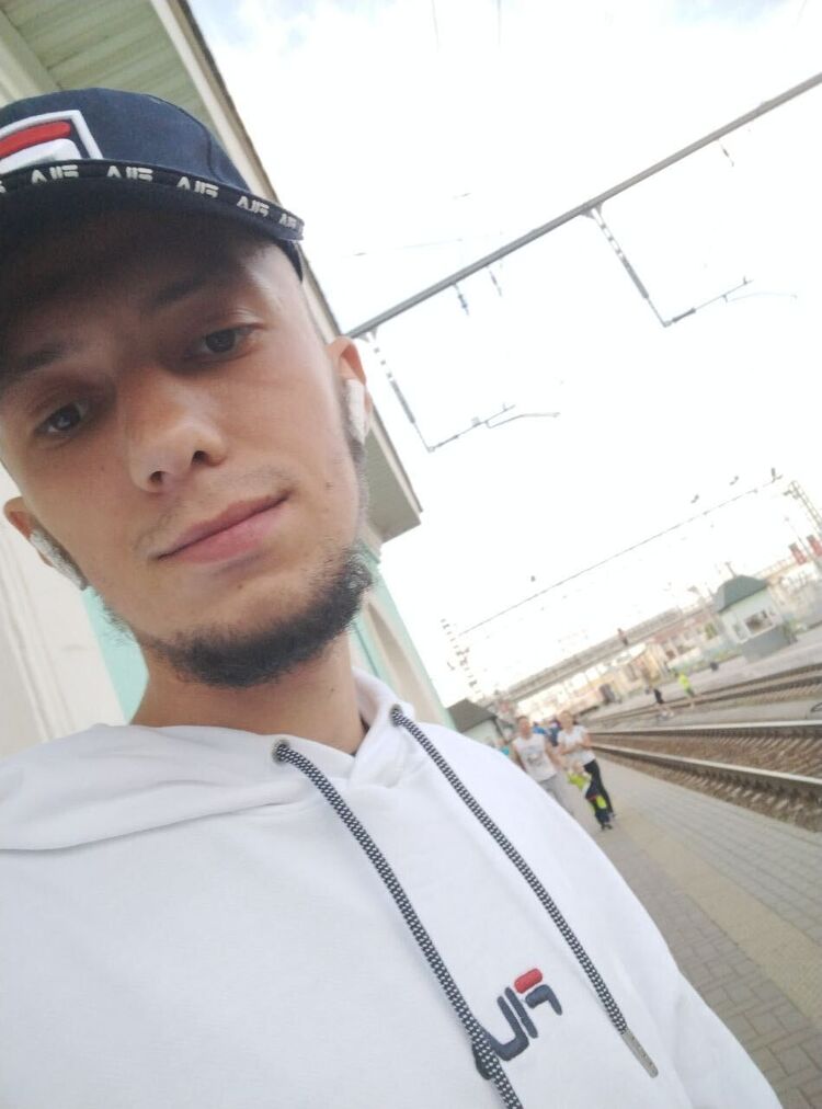  47527560  , 24 ,    