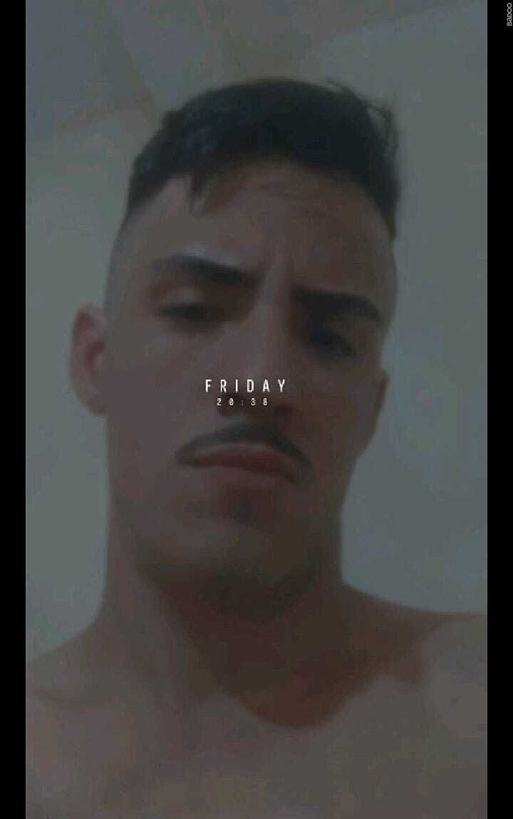  54379300  Tiago, 25 ,    