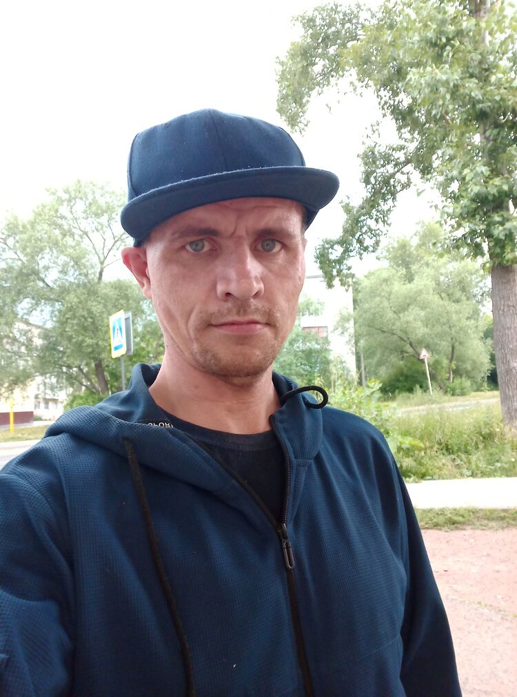  44522620  , 37 ,    