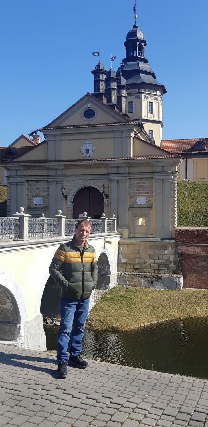  27078440  Marseli, 56 ,    