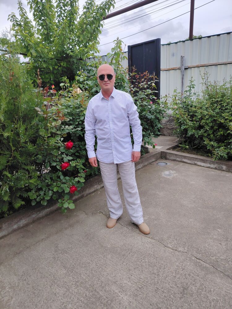  ,   Levani, 54 ,   c 
