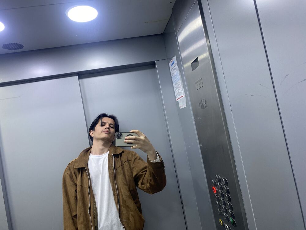 ���� 54978200 ����� Adam, 24 ����, ���� ���������� � ��������