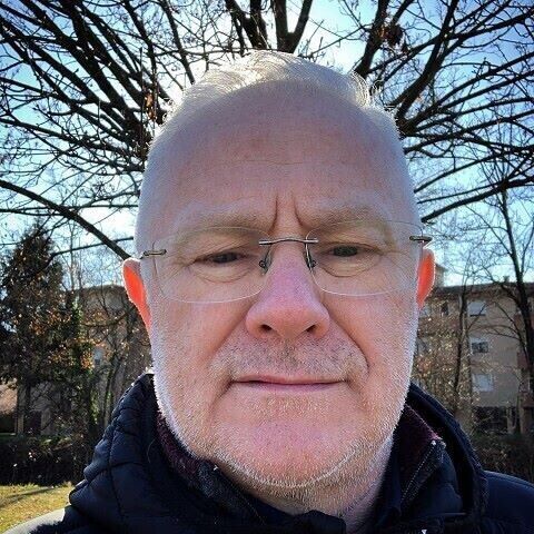  22373050  Robert, 62 ,    Frankfurt Am Main