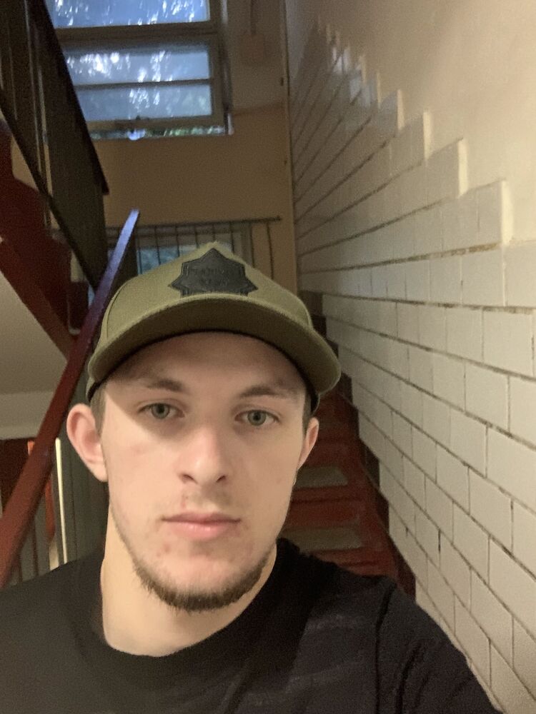  52600410  Magomed, 18 ,    