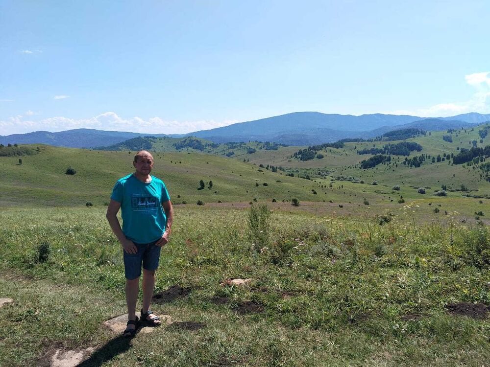  53773510  Vladimir, 46 ,    