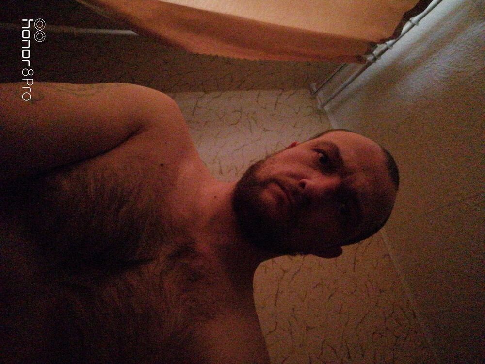  21738570  , 39 ,    