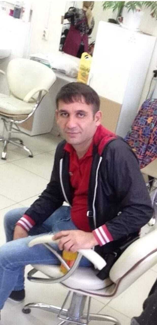  49783710  Yusif, 40 ,    