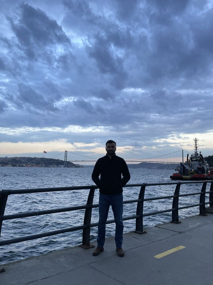  Ortakoy,   Aslan, 27 ,     , c 