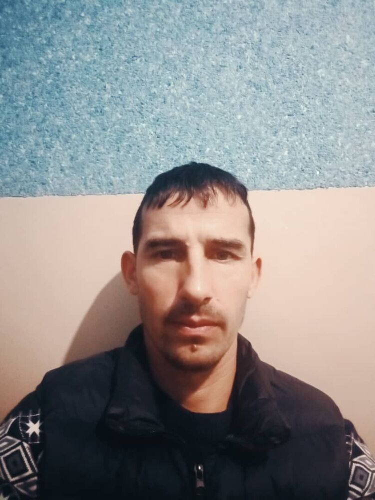  ,   Hasan, 39 ,   ,   