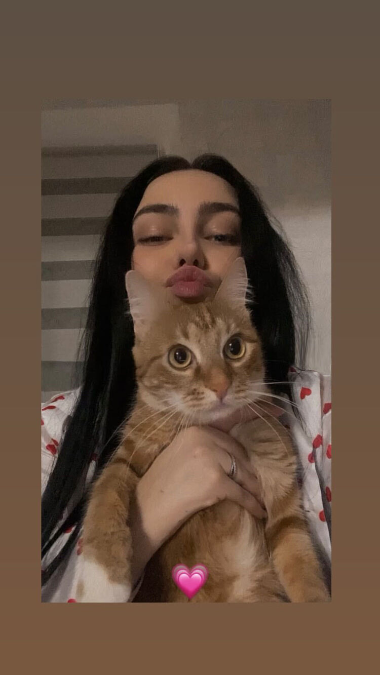  ,   Natasha, 25 ,  