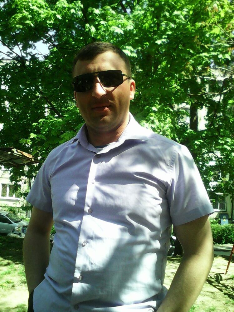  ,   Sergei, 41 ,   ,   , c 