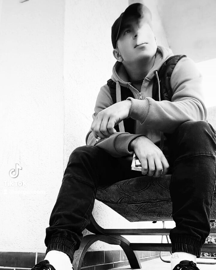  ,   Serhii, 31 ,   ,   