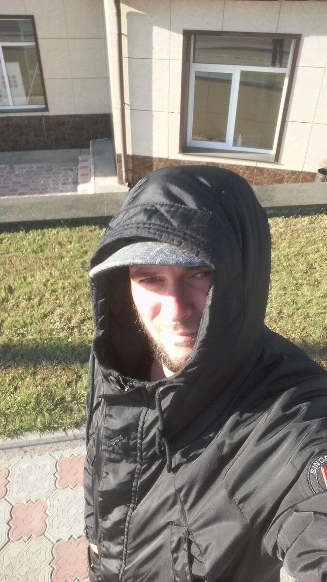  ,   Maksim, 41 ,  