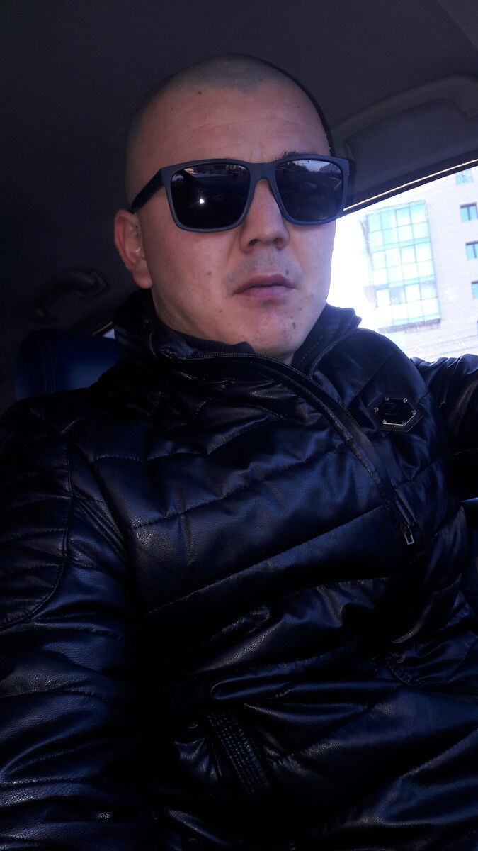  15246300  Borya, 36 ,    