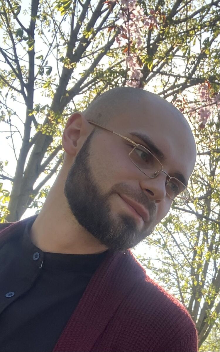  52679120  , 26 ,    
