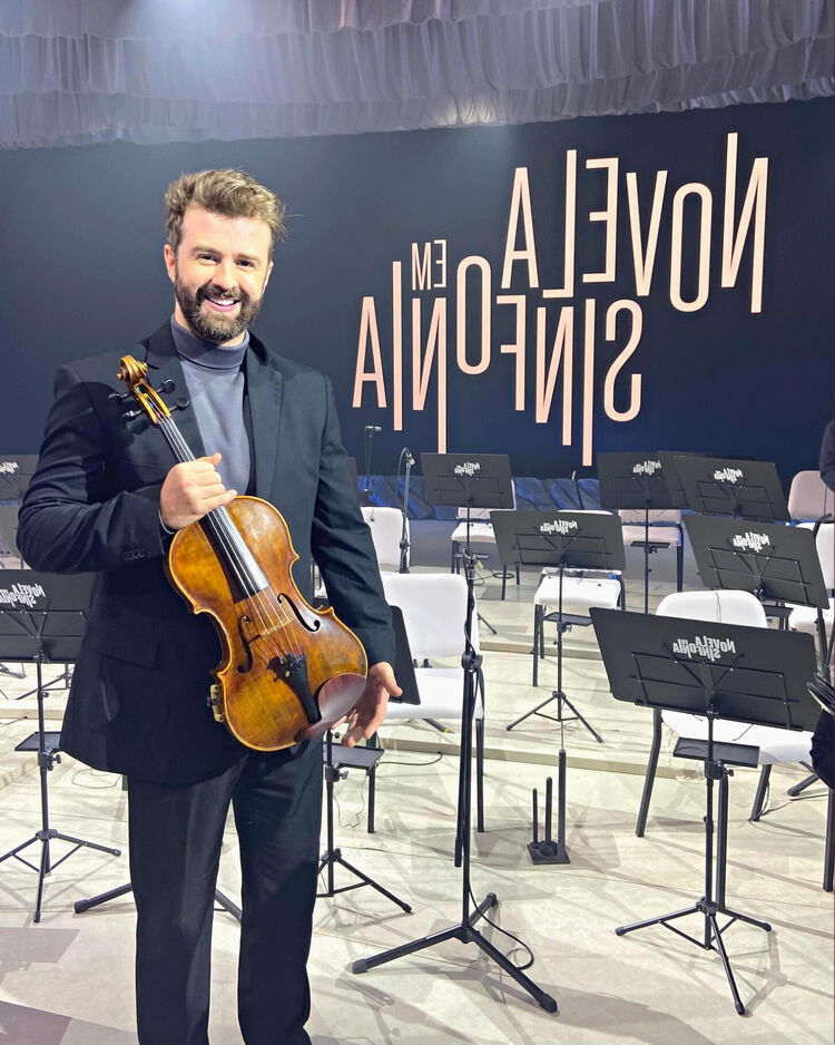  53974030  Konstantin, 36 ,    