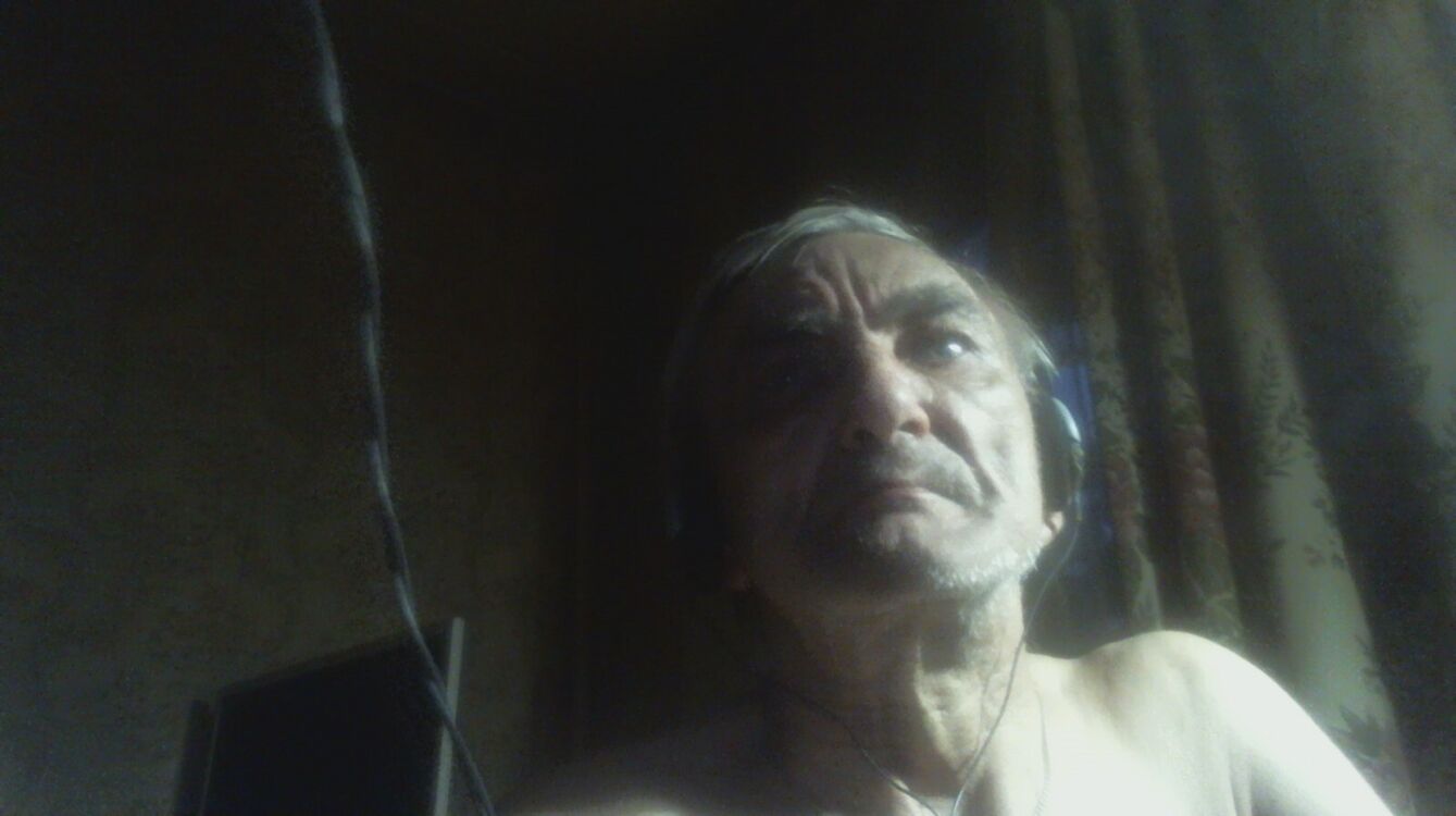  27041970  , 72 ,    