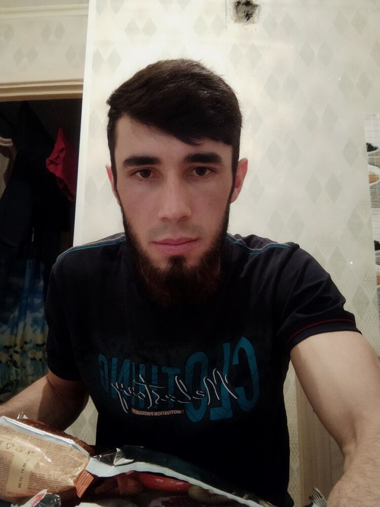  30720820  Ali, 79 ,    