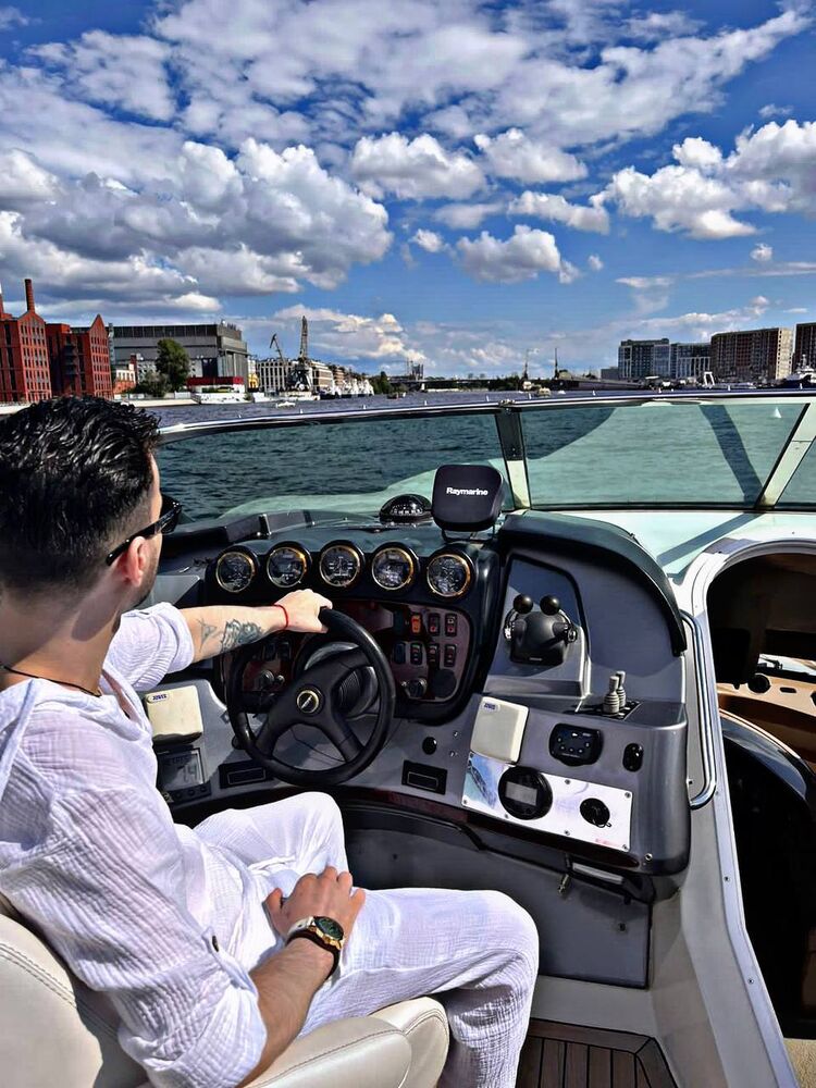 ���������� �����-���������, ���� ������� Hunter, 32 ����, ������������ ��� ������, ����� � ���������, c�������� ���������