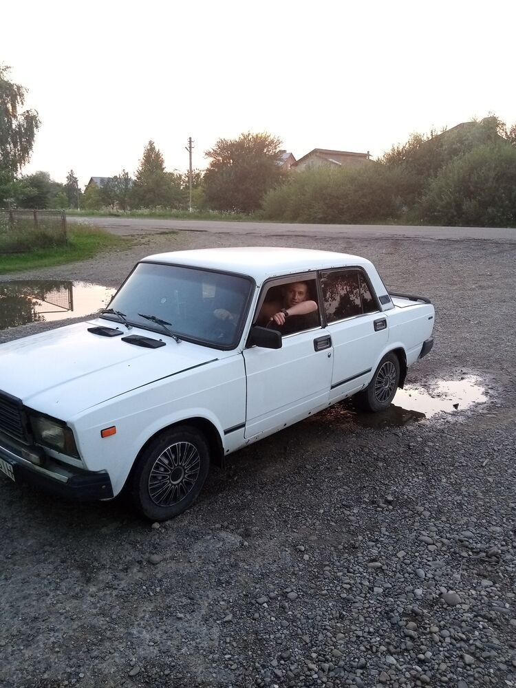  44186570  , 25 ,    