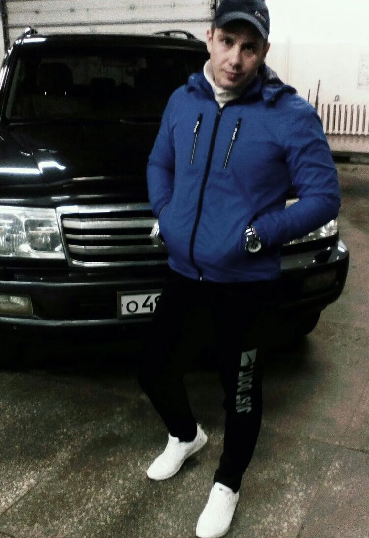  ,   Maxim, 39 ,   ,   , c , 