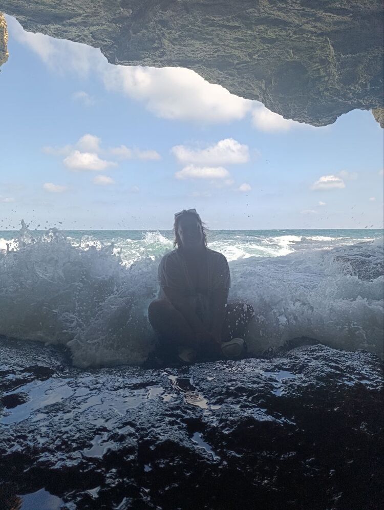  ,   , 44 ,   c 
