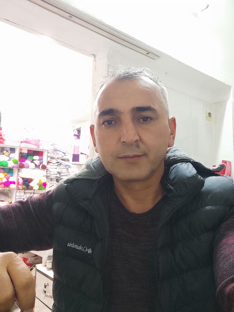  38623820  Ahmet, 45 ,    