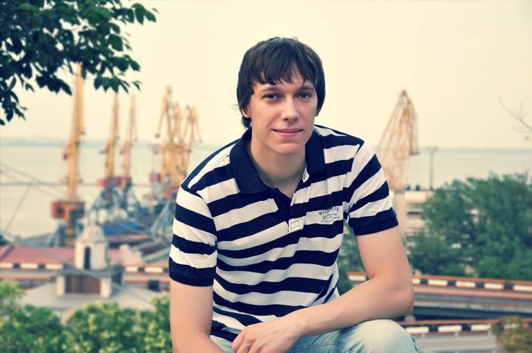  8254860  Sergo, 38 ,    