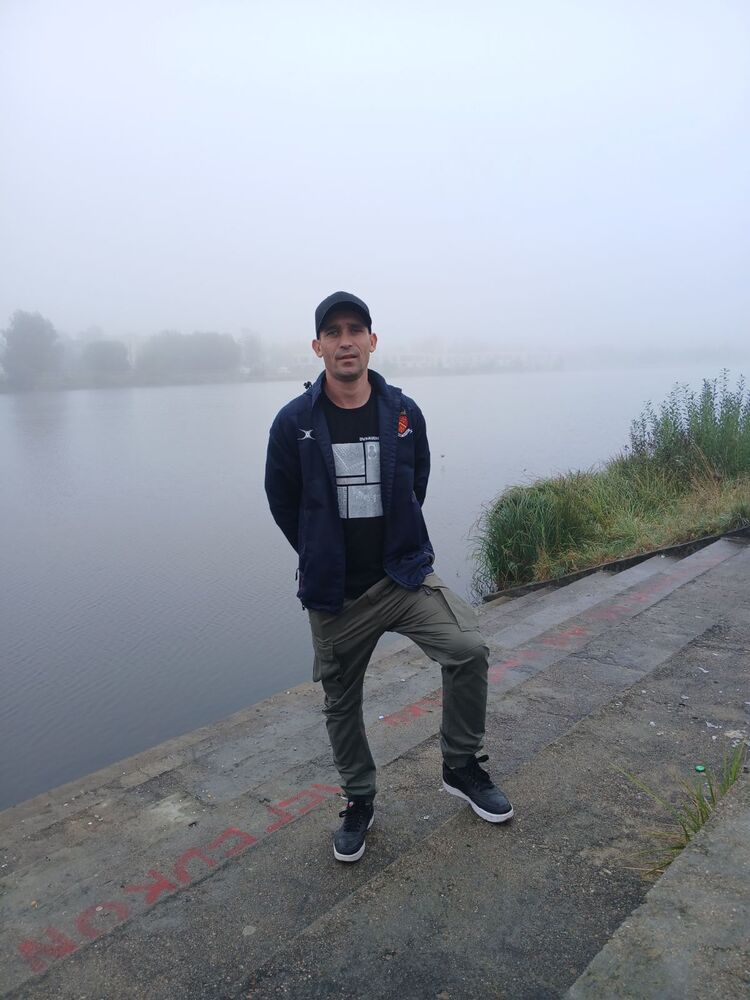  52567970  Andriy, 34 ,    