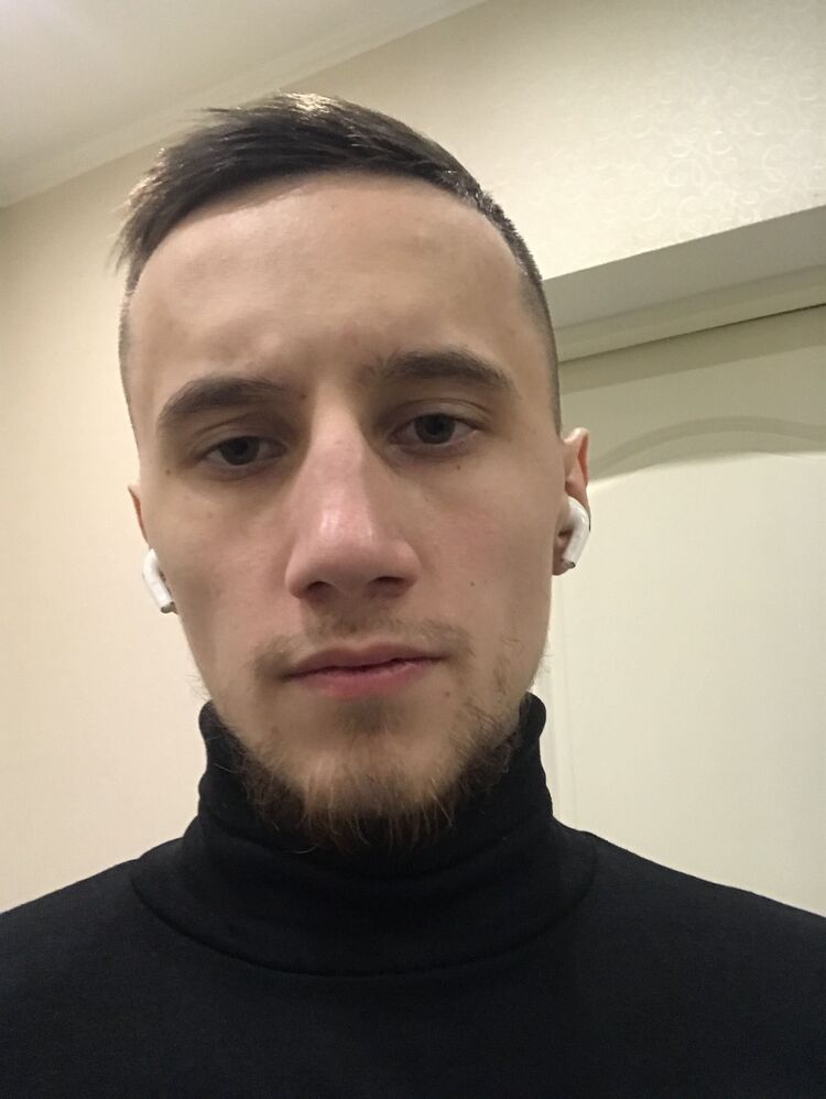  40579240  , 23 ,    -