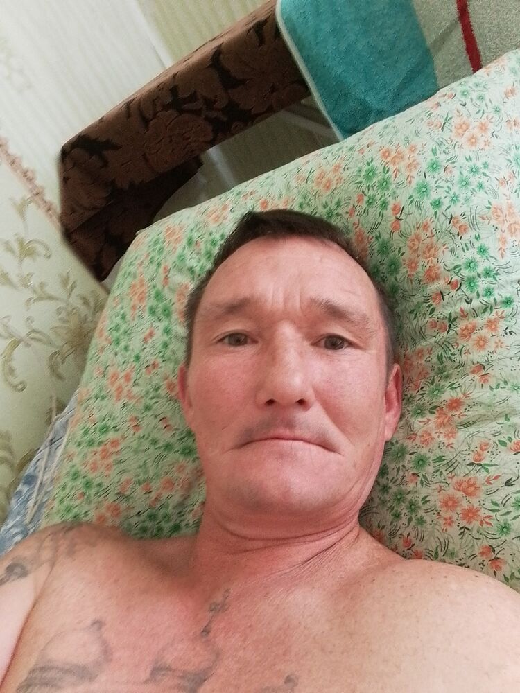 ,   Andrey, 44 ,   c 