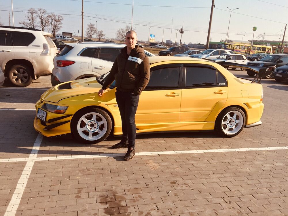  15345830  Vlad, 29 ,    