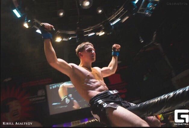  37813990  , 30 ,    -