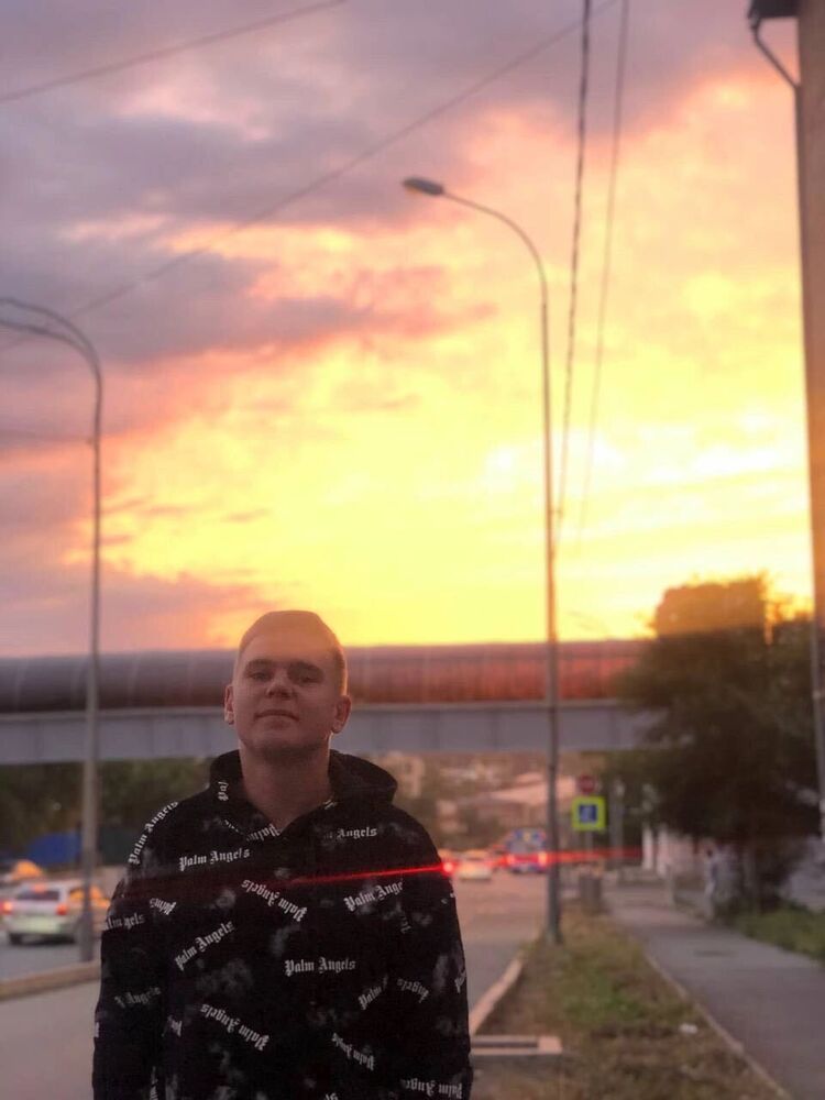  45952740  , 21 ,    