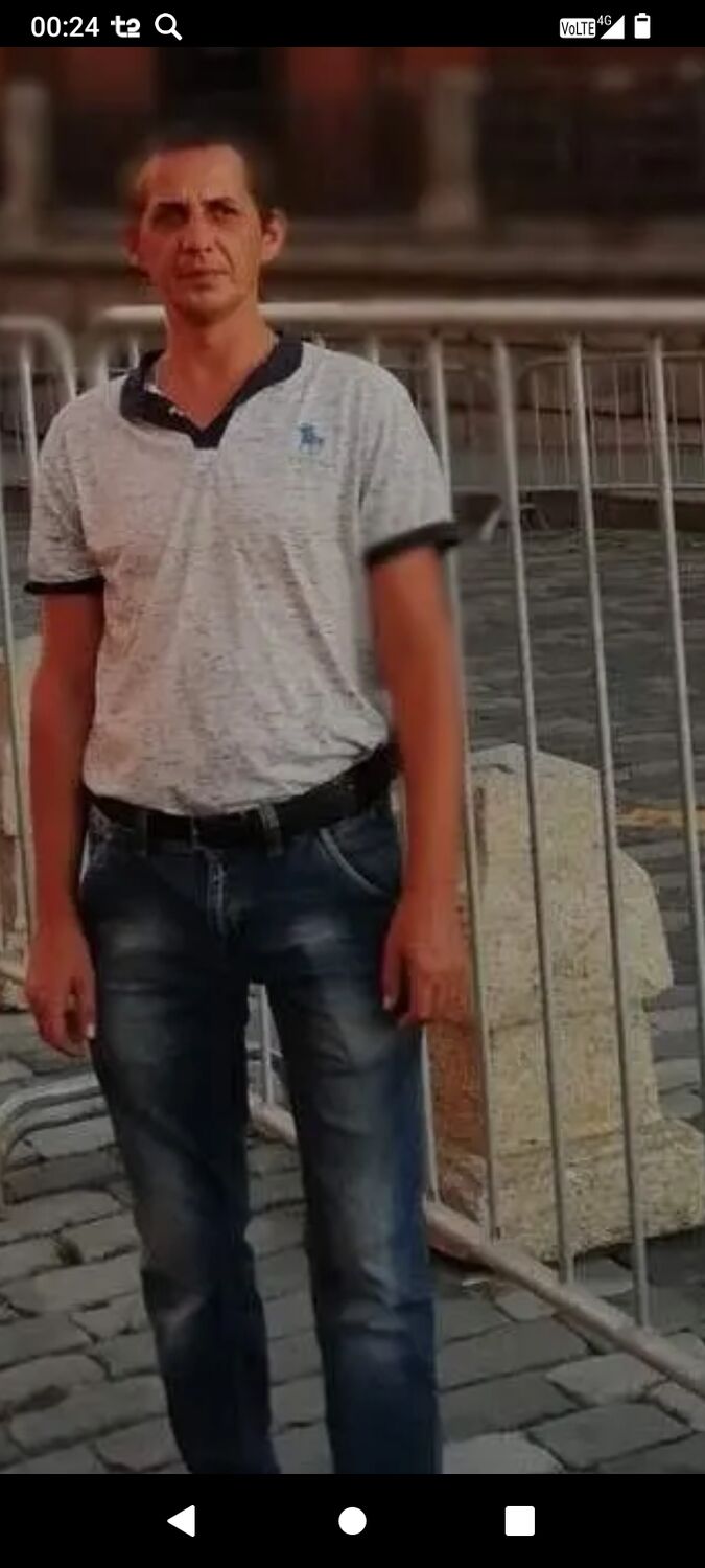  48136330  , 46 ,    