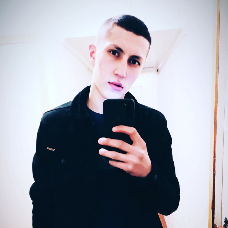  26215100  Shakhriyar, 24 ,    