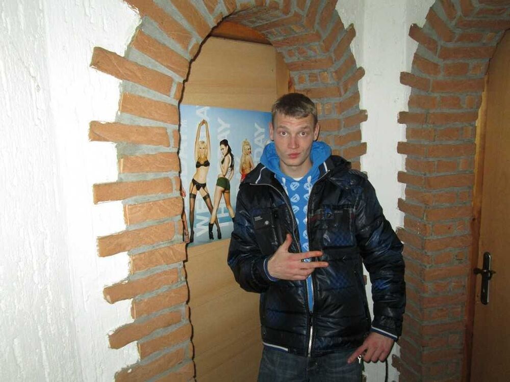  ,   Sergejs, 33 ,   ,   , c 