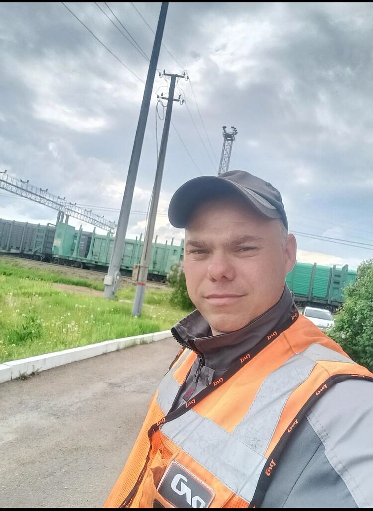  53206120  , 37 ,    