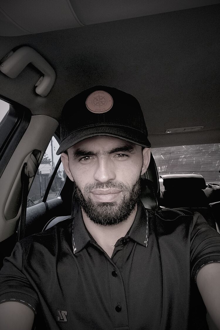  53183390  Alex, 28 ,    