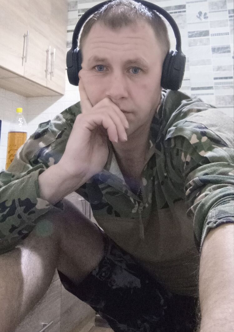  54664770  Vitaliy, 42 ,    