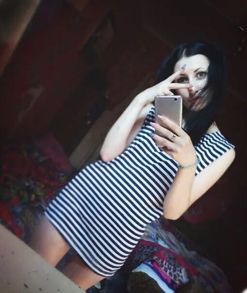  44227430  Vika, 26 ,    