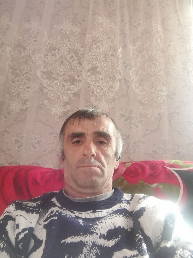  33779240  , 49 ,    