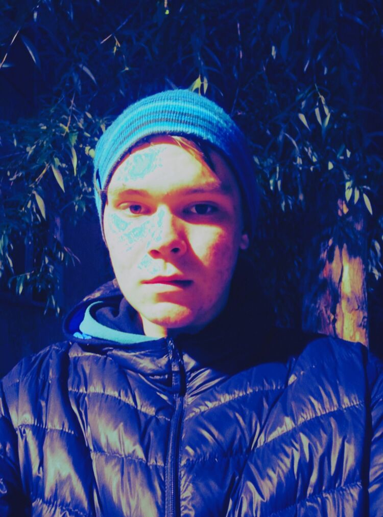  29357040  Apollo Night, 22 ,    