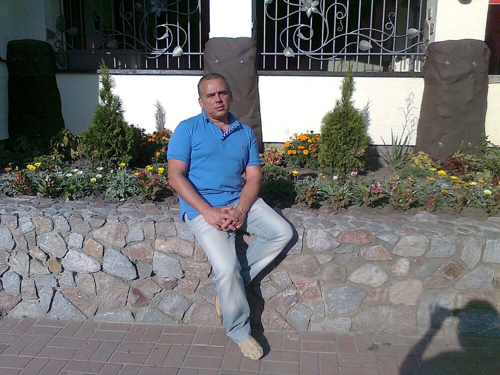  7049460  , 54 ,    