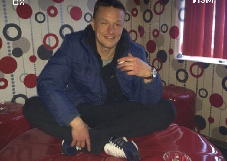  32841960  , 47 ,    -