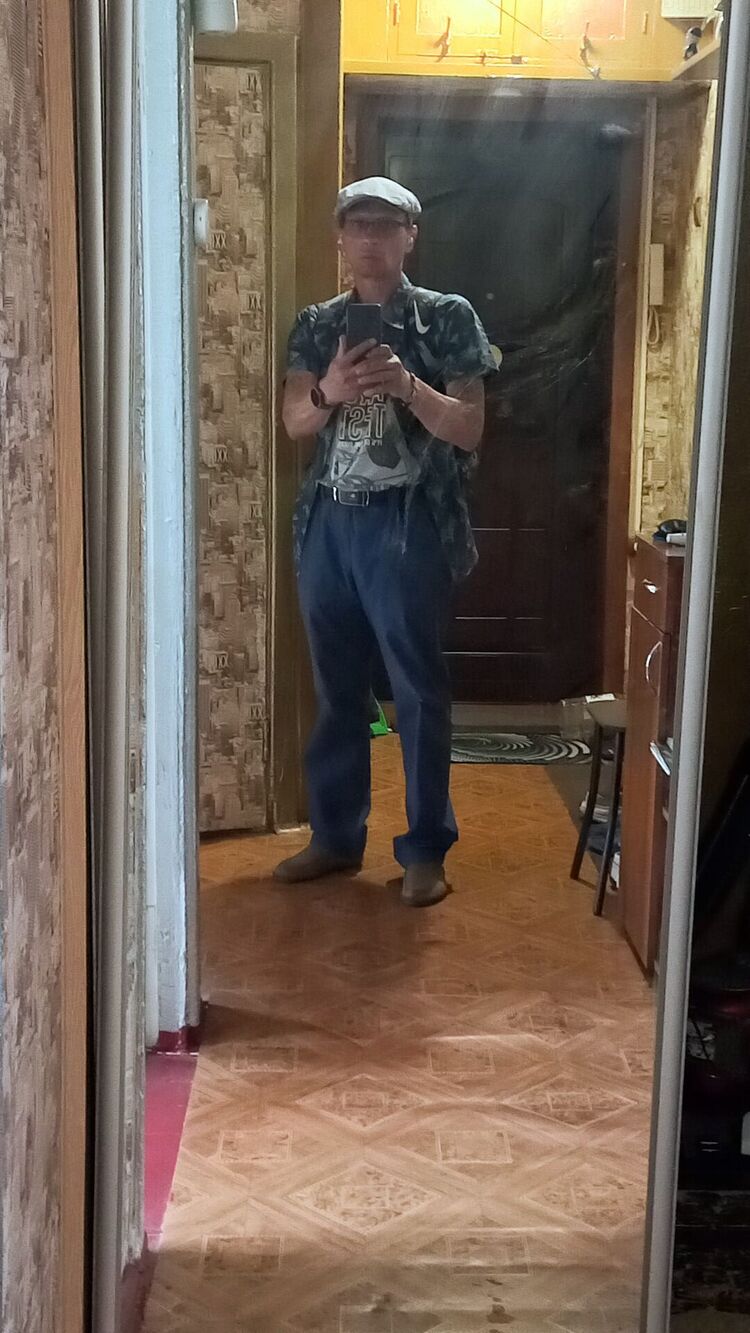  28635440  Oleg, 51 ,    